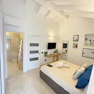 https://corso-umberto-rooms.in-sardinia.net